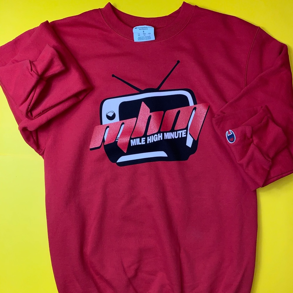Champion Crewneck Sweater Pullover Adult Red - Picture 1 of 5